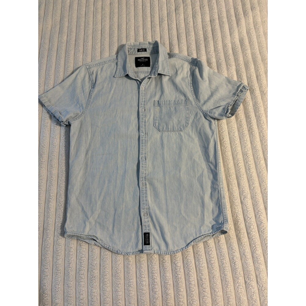 Hollister Denim Button Up Collared Short sleeve shirt men’s medium light blue